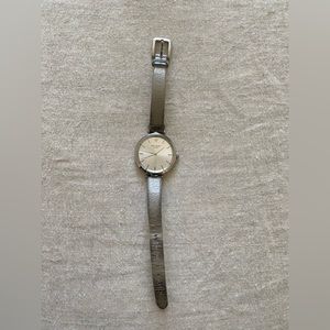 Kate Spade New York Genuine Leather Three-Hand Watch in Gray Leather/Silver Face